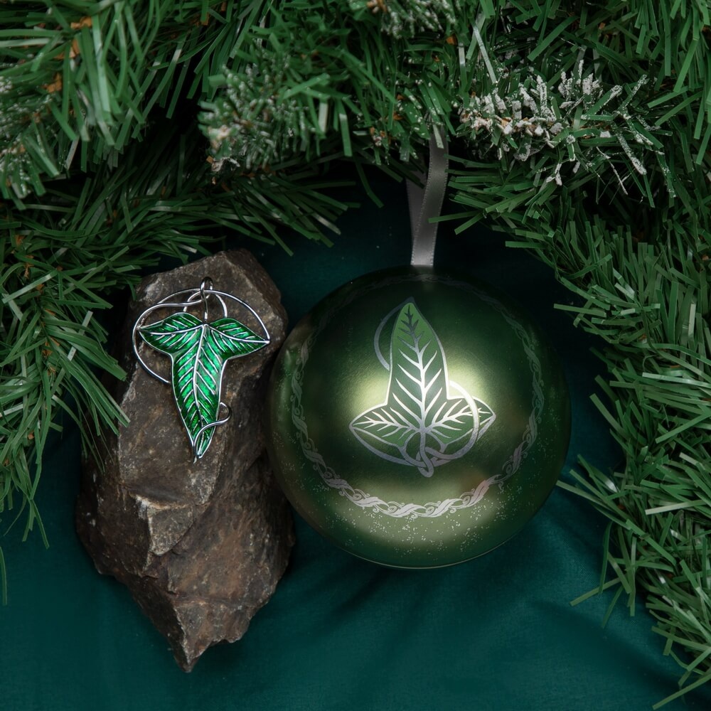 Julgranskula med Leaf of Lorien-brosch - Sagan om Ringen 2 Julgranskula med Leaf of Lorien-brosch - Lord of the Rings